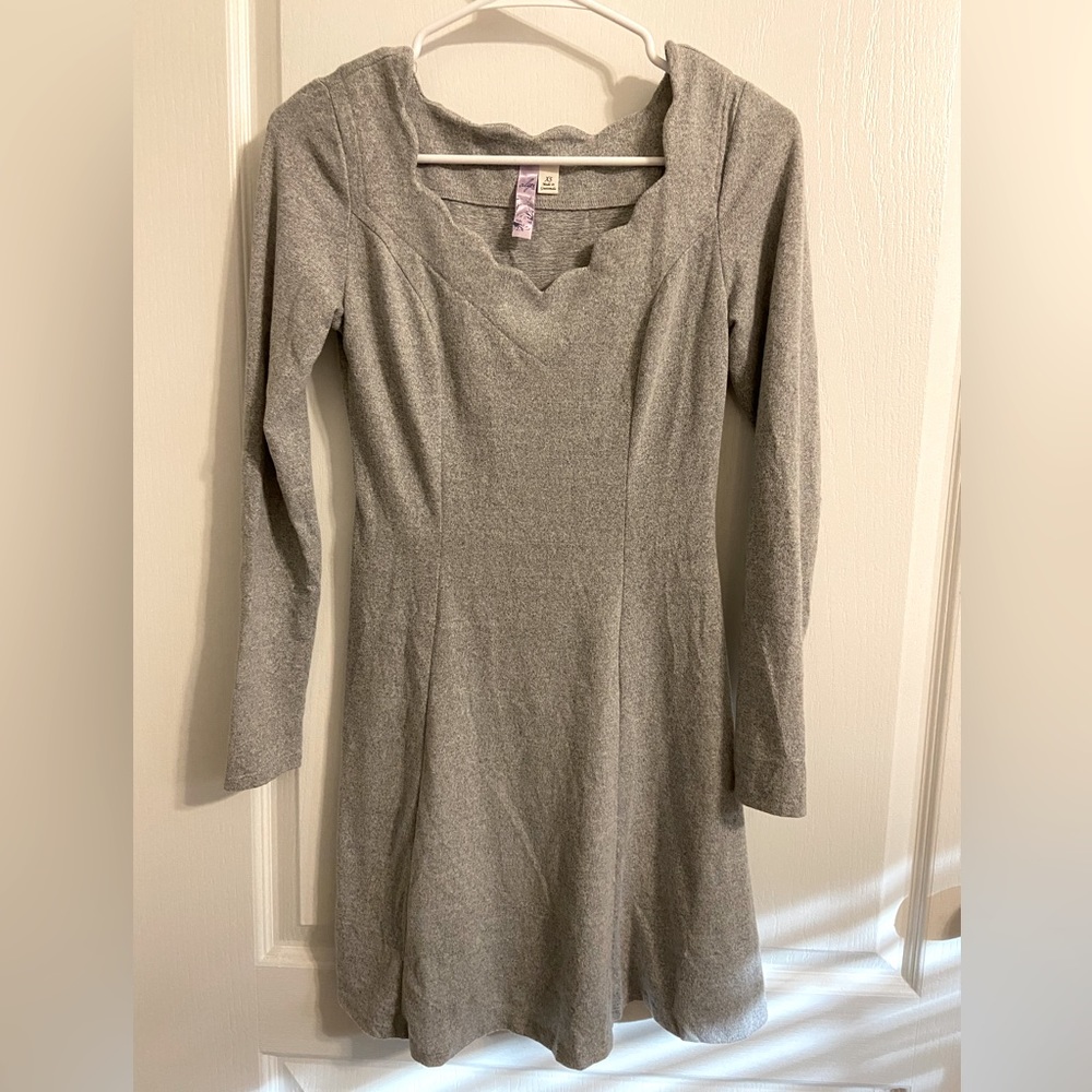 Francesca’s Princess Seam Scalloped Neck Dress